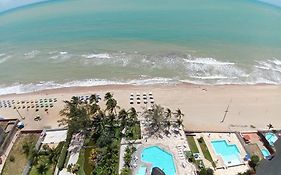 Beira Mar - Praia de Piedade - Flat Golden Beach-